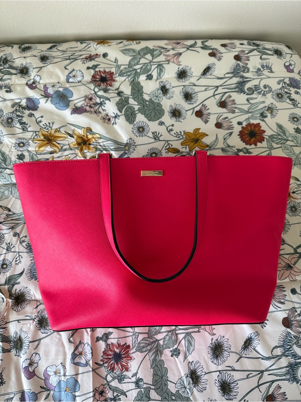 Kate spade newbury lane tote in desert rose color VGUC